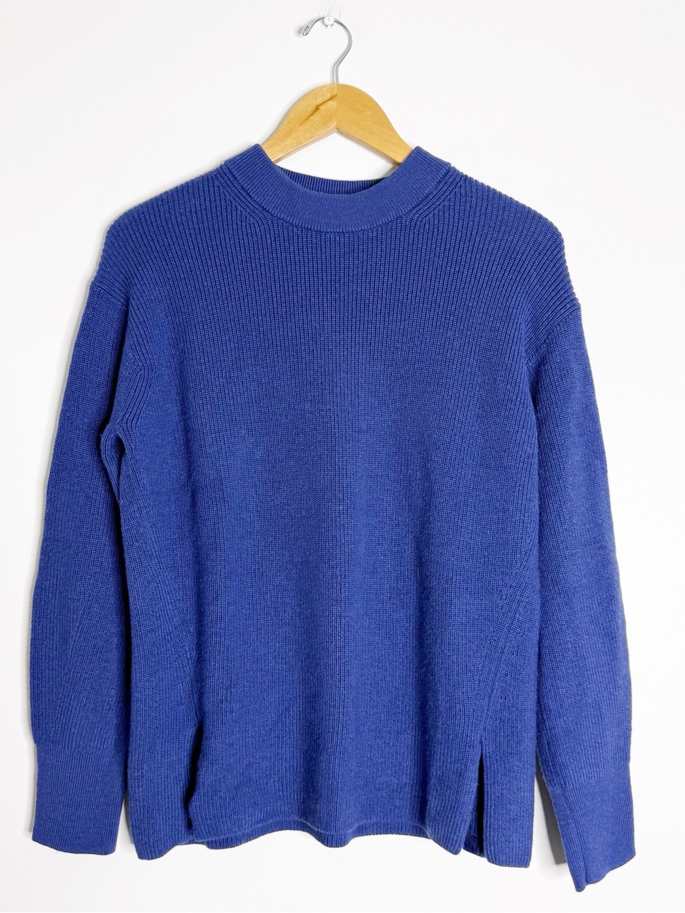Lululemon Merino Wool Blend Crewneck Sweater Blue Size 4